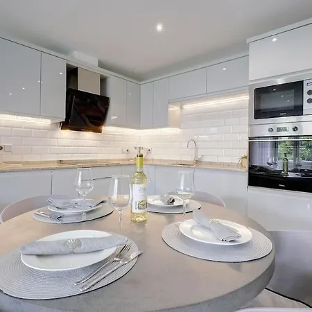 Apartment Beautiful 3 Bedroom Ground Floor - Nueva Andalucia