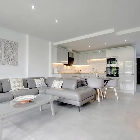 Beautiful 3 Bedroom Ground Floor - Nueva Andalucia Marbella