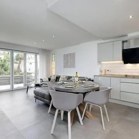 Beautiful 3 Bedroom Ground Floor - Nueva Andalucia Apartment Marbella